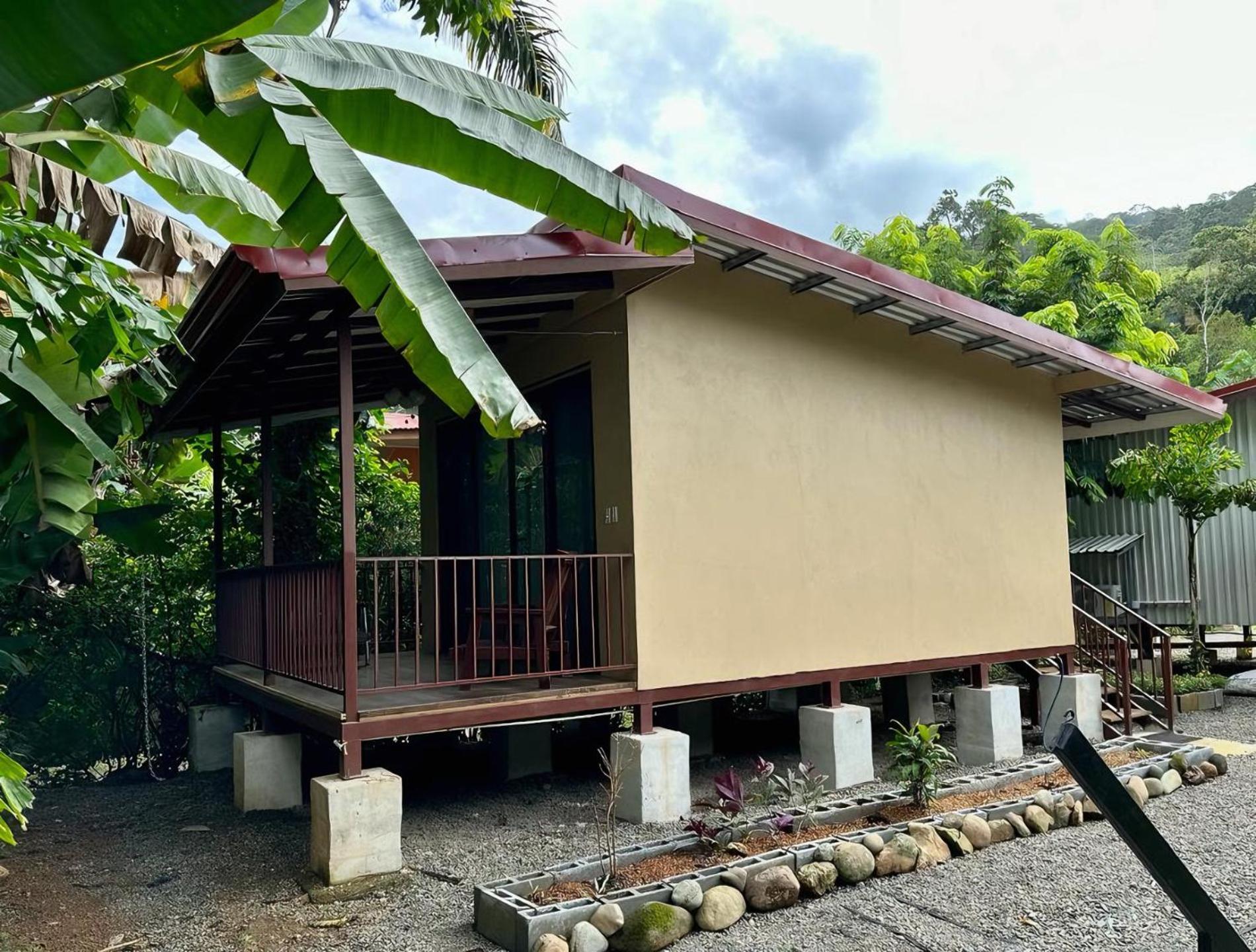 Bamboo River House And Hotel Dominical Buitenkant foto
