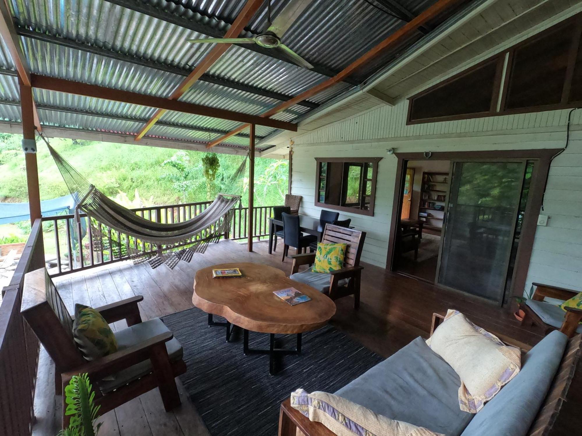 Bamboo River House And Hotel Dominical Buitenkant foto