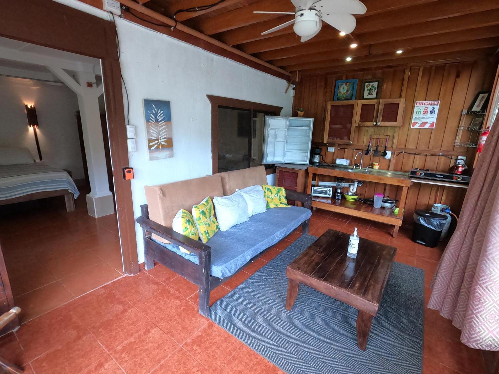 Bamboo River House And Hotel Dominical Buitenkant foto