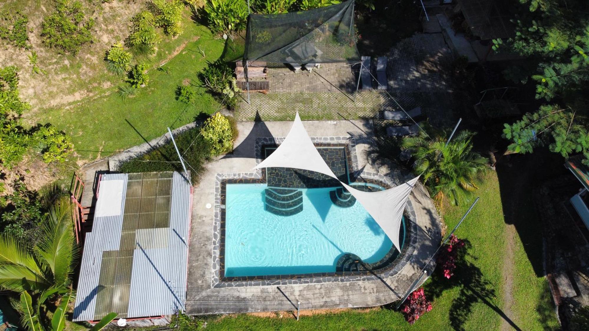 Bamboo River House And Hotel Dominical Buitenkant foto