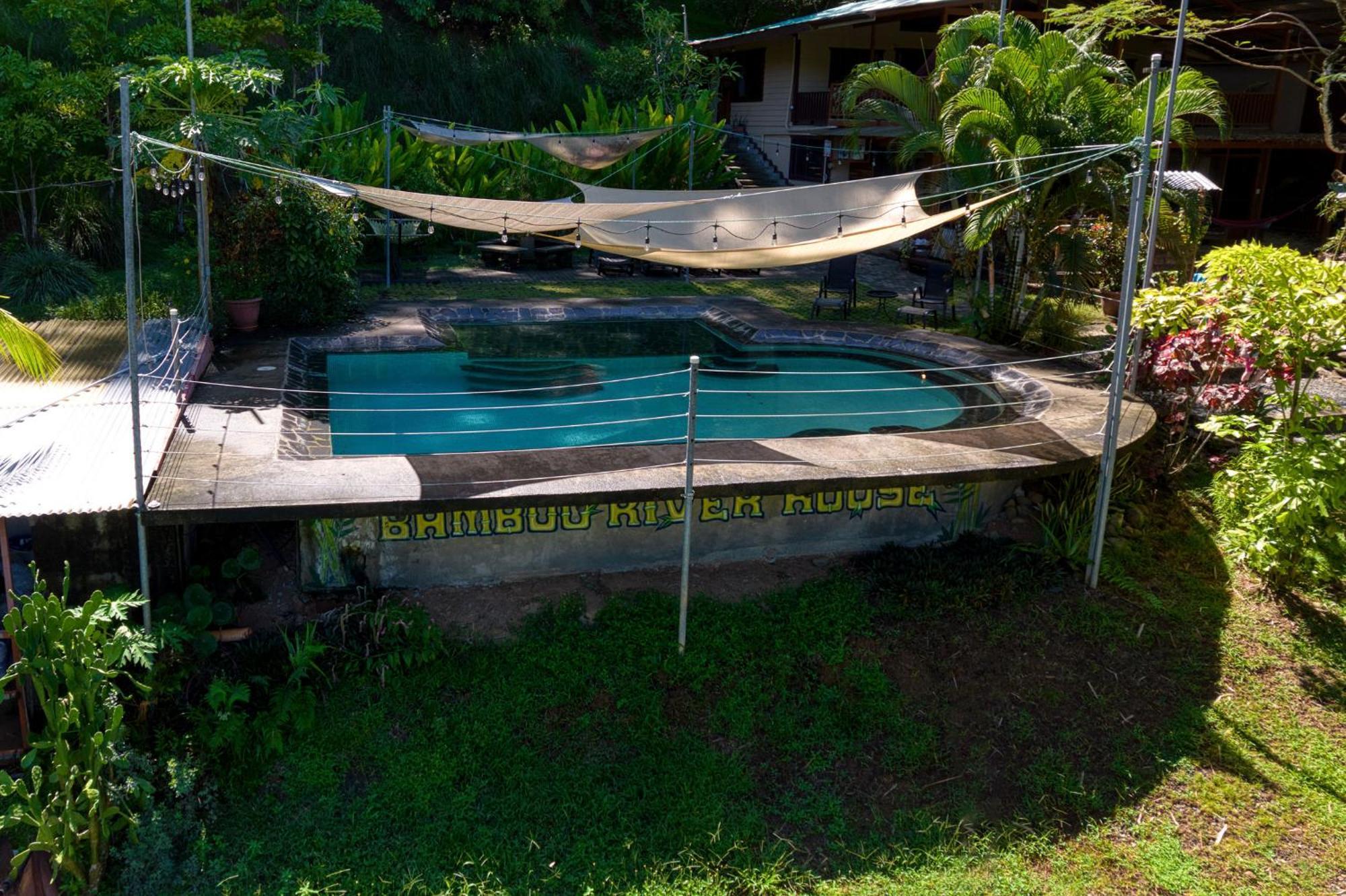 Bamboo River House And Hotel Dominical Buitenkant foto