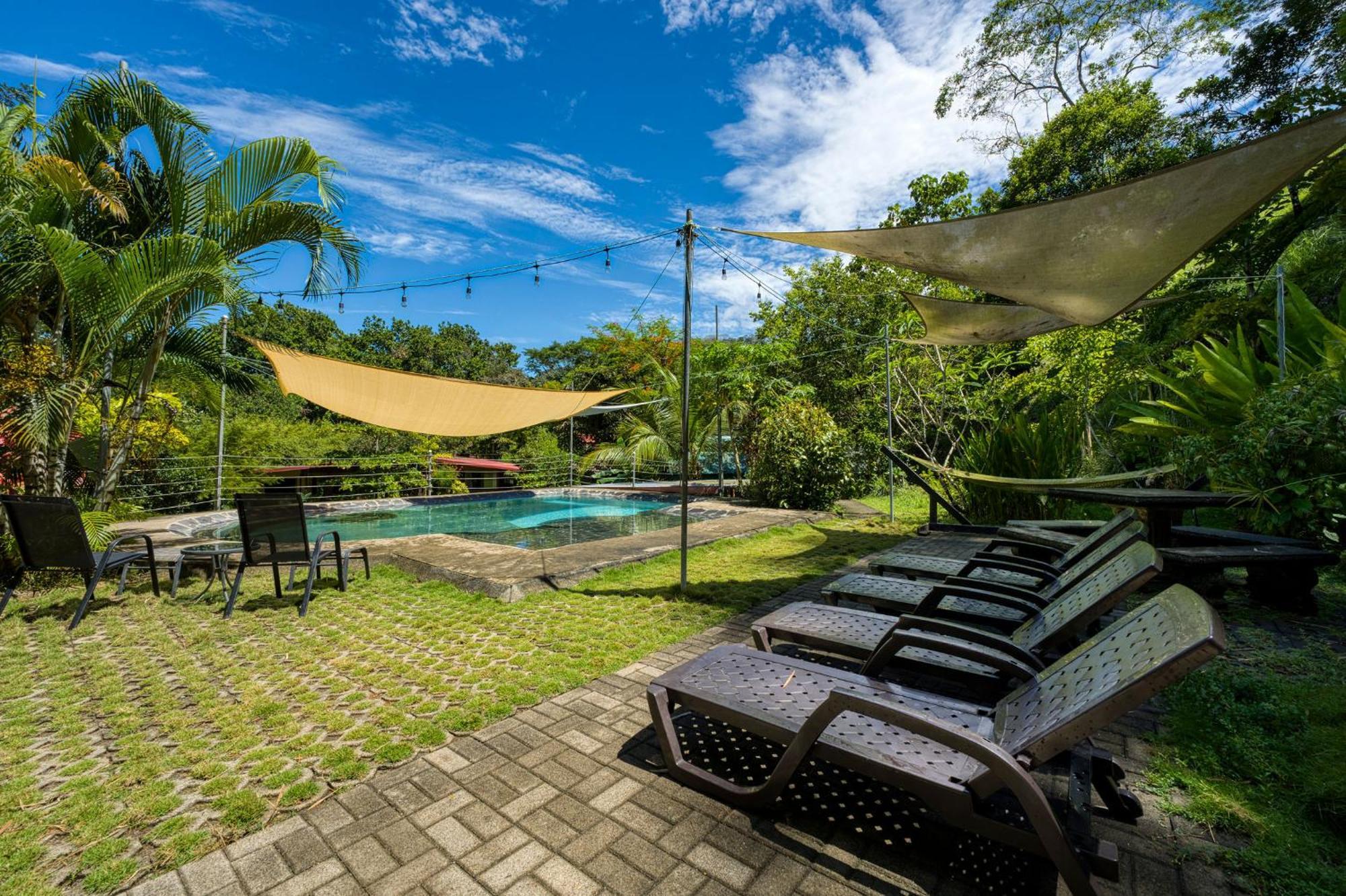 Bamboo River House And Hotel Dominical Buitenkant foto