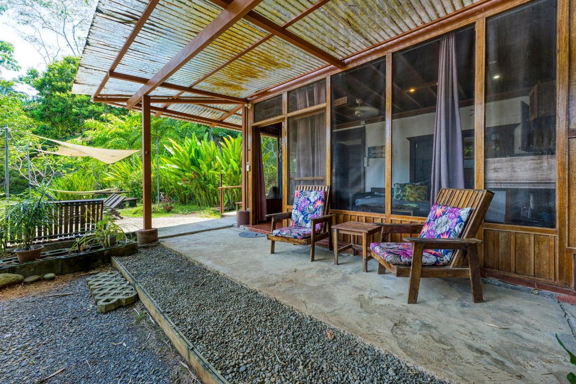 Bamboo River House And Hotel Dominical Buitenkant foto