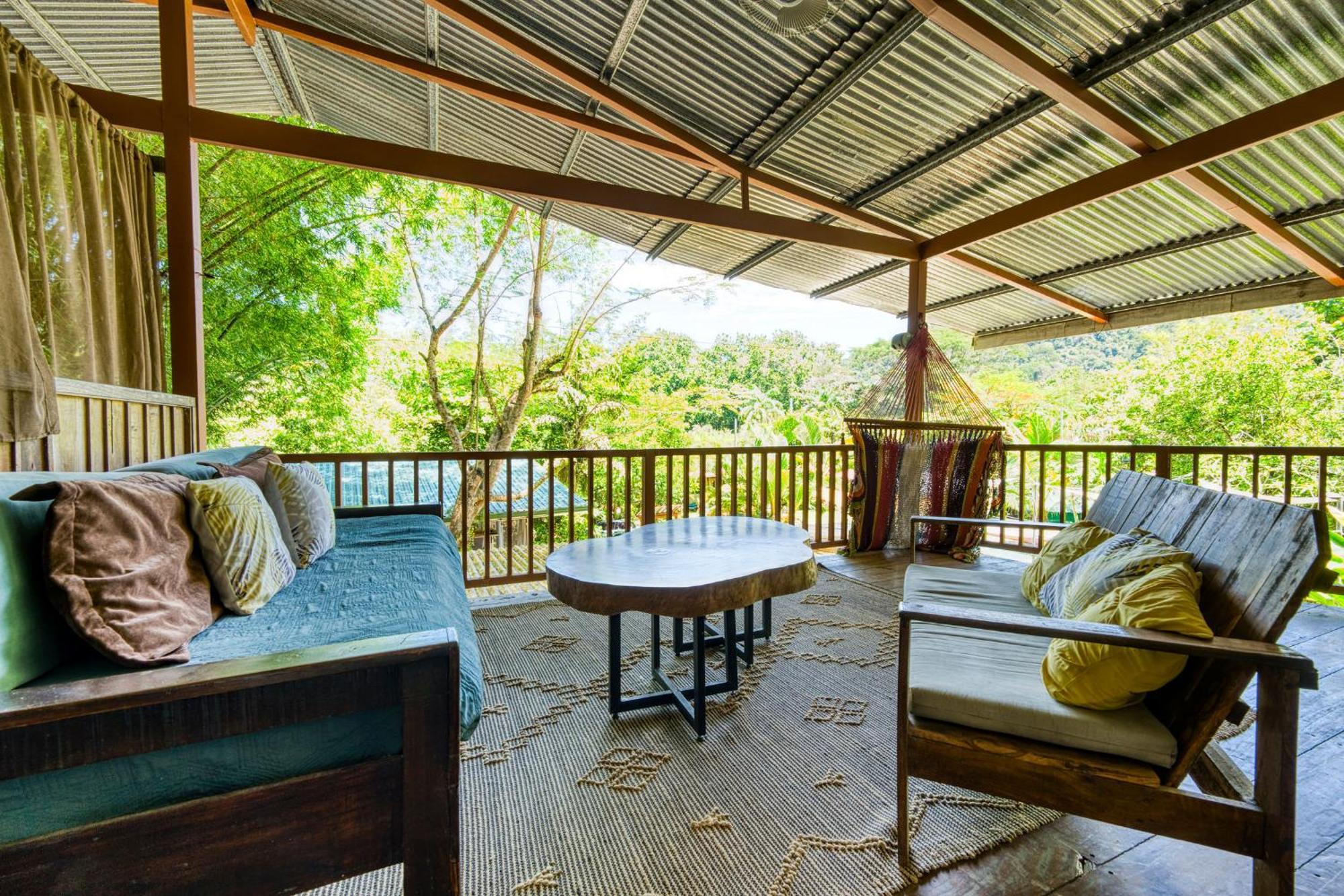 Bamboo River House And Hotel Dominical Buitenkant foto