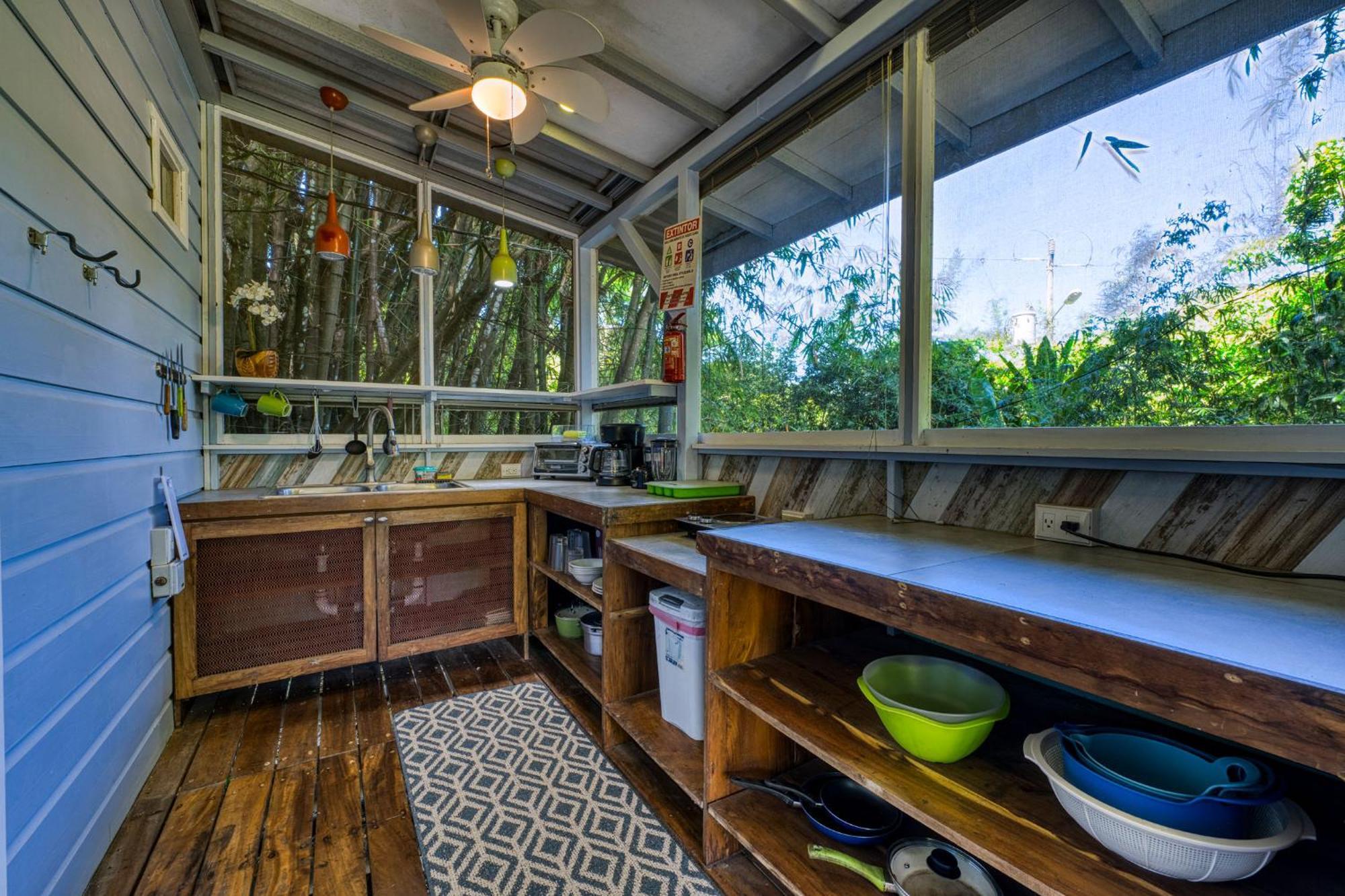 Bamboo River House And Hotel Dominical Buitenkant foto